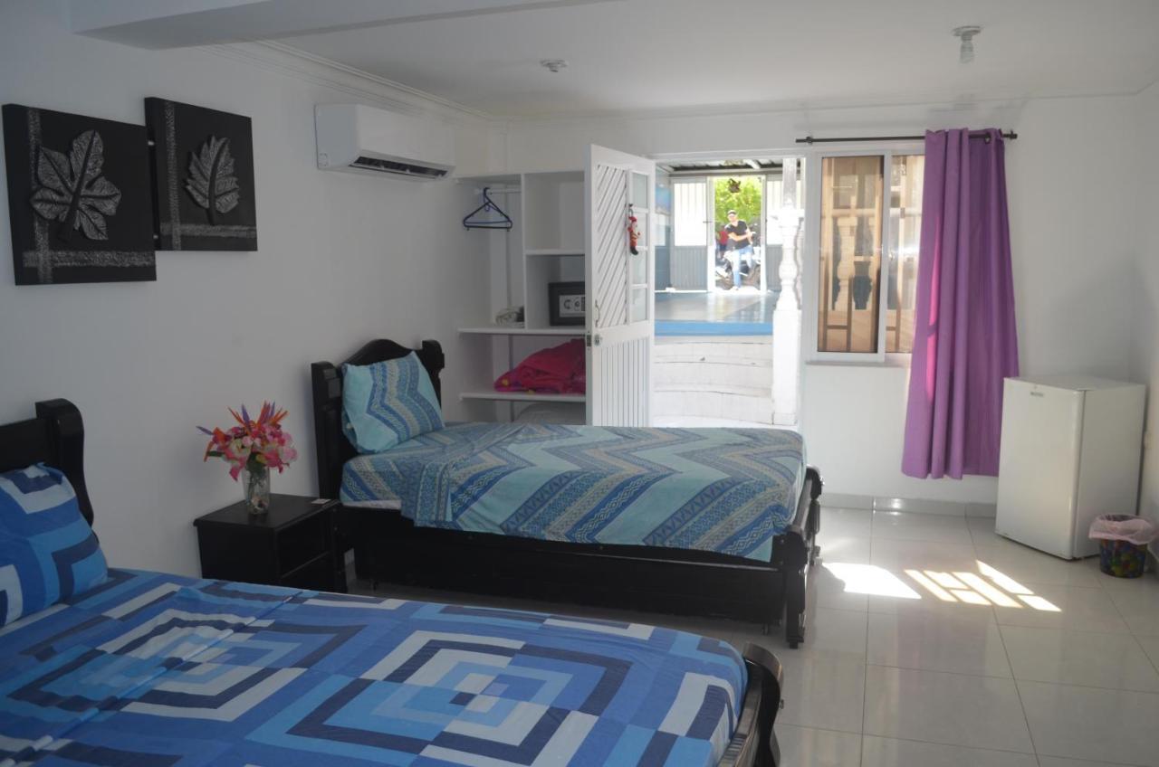 Posada Cocos Place ซานอันเดรส ภายนอก รูปภาพ
